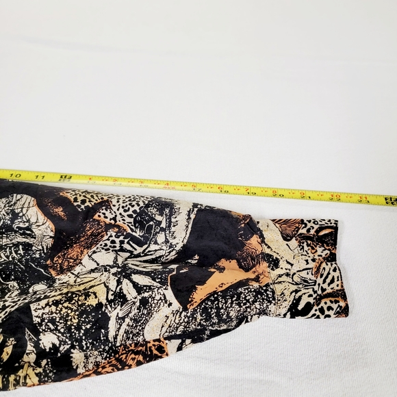 Vintage Silk Club Shirt Animal African Zoo Print Button Up Long Sleeve size S/M - Picture 11 of 13